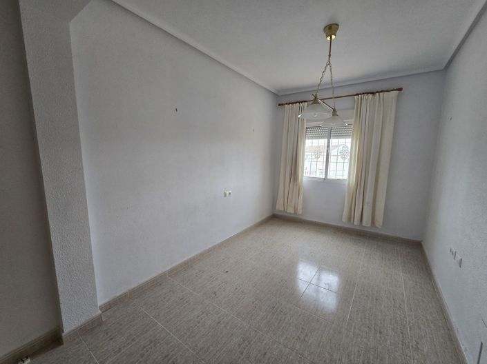 Image No.18-5 Bed Villa for sale