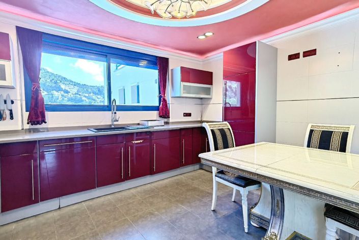 Image No.14-5 Bed Villa for sale