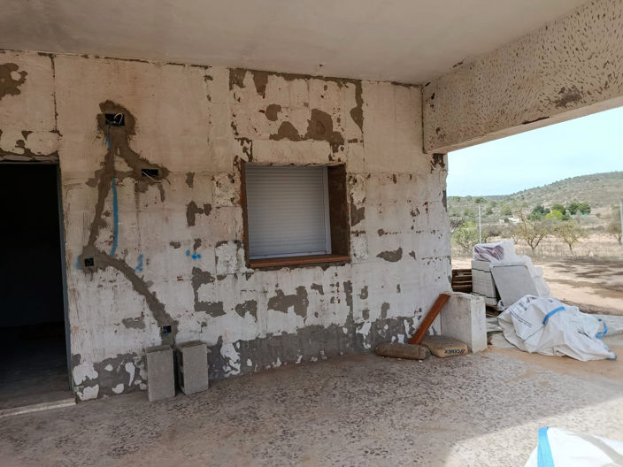 Image No.7-3 Bed Country House for sale