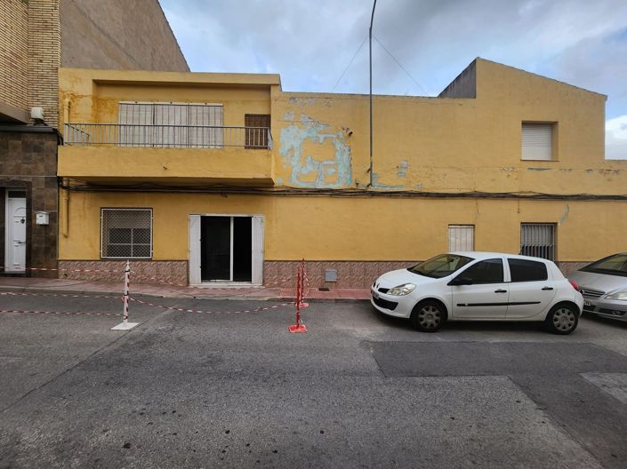 Image No.4-3 Bed Townhouse for sale