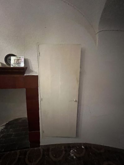 Image No.11-8 Bed Country House for sale