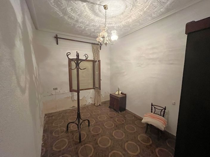 Image No.23-8 Bed Country House for sale