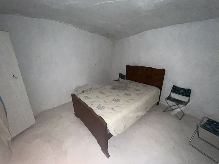 Image No.24-8 Bed Country House for sale