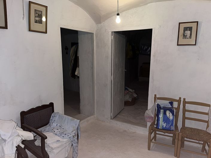 Image No.33-8 Bed Country House for sale