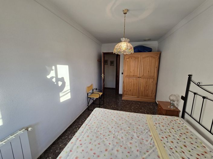 Image No.26-6 Bed Townhouse for sale