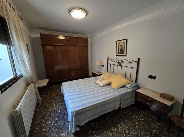 Image No.34-6 Bed Townhouse for sale