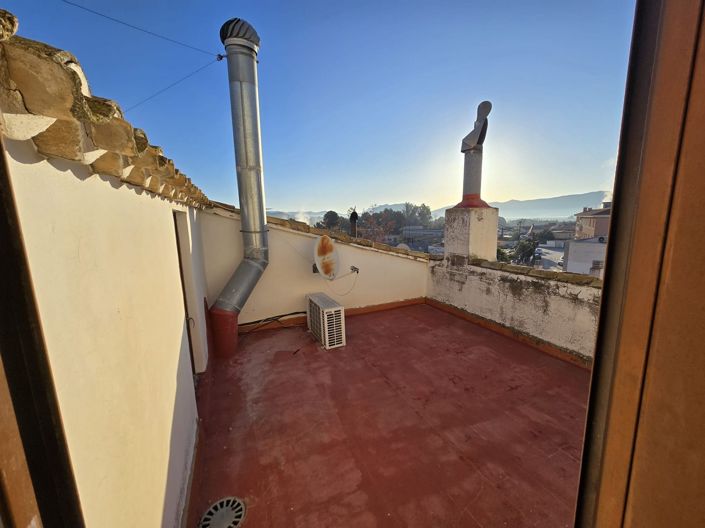 Image No.41-6 Bed Townhouse for sale