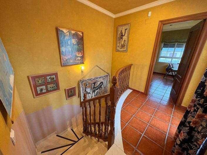 Image No.17-3 Bed Semi-Detached for sale