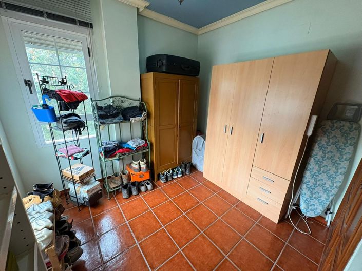 Image No.29-3 Bed Semi-Detached for sale