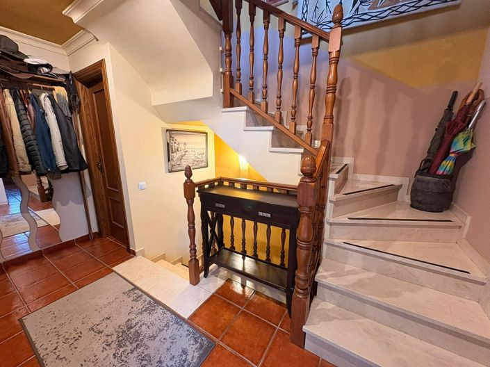 Image No.8-3 Bed Semi-Detached for sale