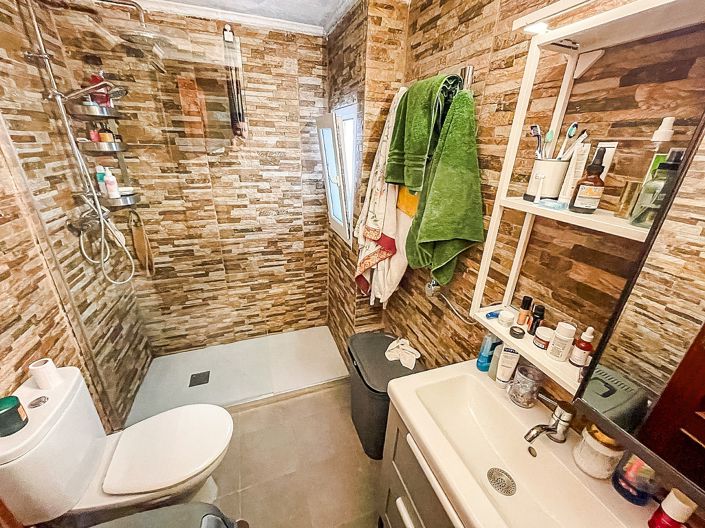 Image No.11-3 Bed Apartment for sale