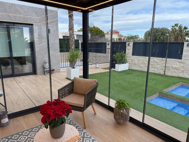 Image No.2-Villa de 4 chambres à vendre à Rojales