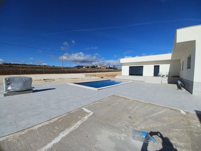 Image No.2-3 Bed Villa for sale