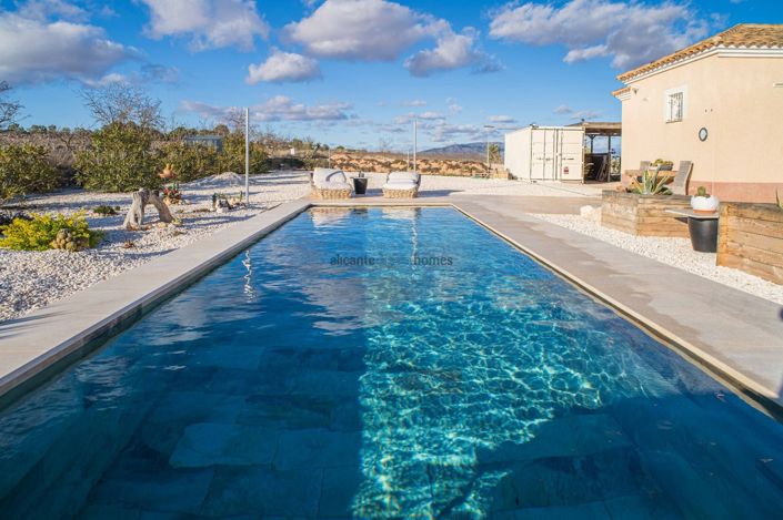 Image No.5-Villa de 3 chambres à vendre à Alicante