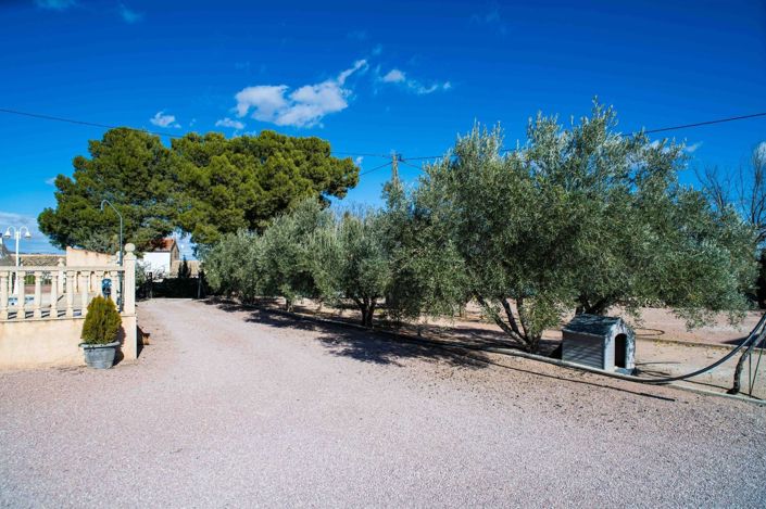 Image No.10-5 Bed Country House for sale