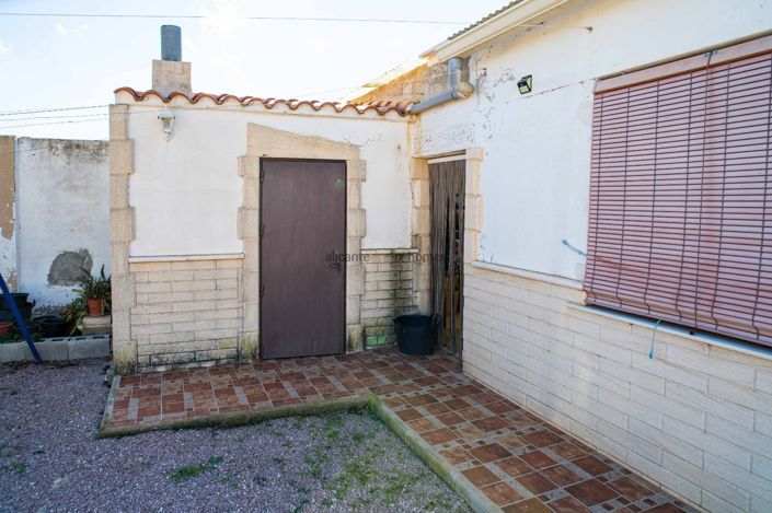 Image No.13-5 Bed Country House for sale