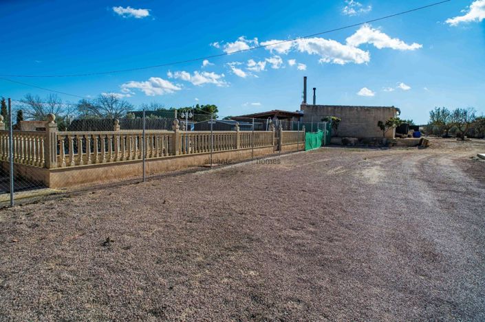 Image No.9-5 Bed Country House for sale