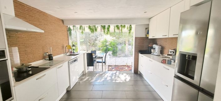 Image No.11-3 Bed Villa for sale