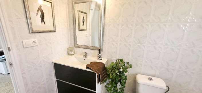 Image No.19-3 Bed Villa for sale