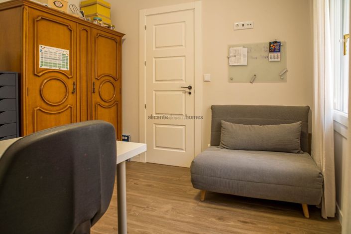 Image No.17-4 Bed Village House for sale