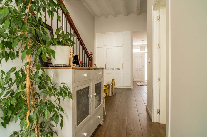 Image No.2-4 Bed Village House for sale