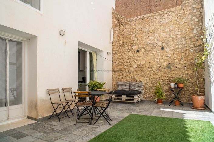 Image No.20-4 Bed Village House for sale