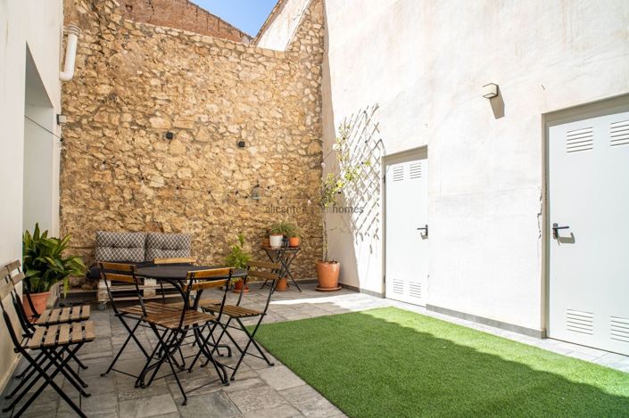 Image No.21-4 Bed Village House for sale