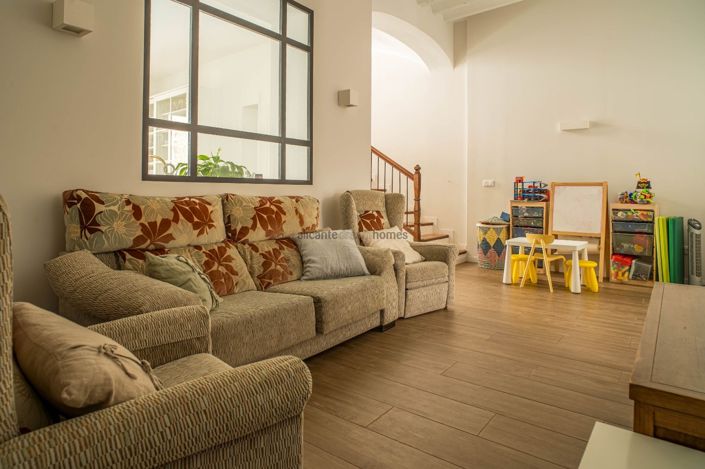 Image No.5-4 Bed Village House for sale