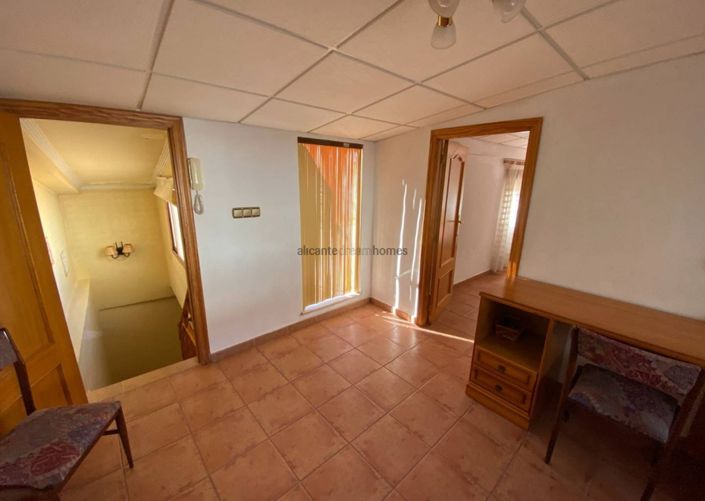 Image No.43-Maison de ville de 5 chambres à vendre à Sax