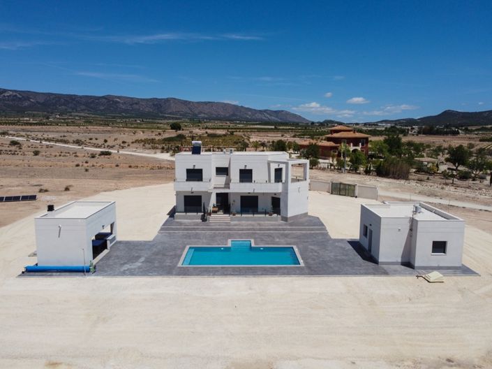 Image No.29-4 Bed Villa for sale