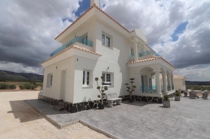 Image No.37-4 Bed Villa for sale