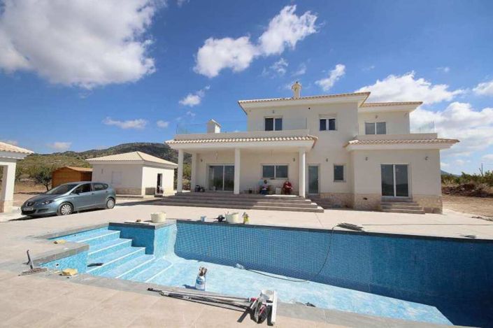 Image No.11-4 Bed Villa for sale