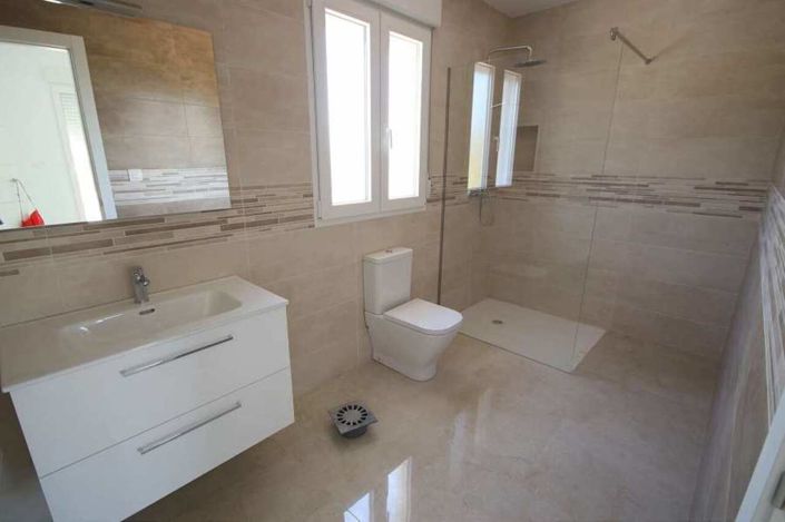 Image No.7-4 Bed Villa for sale