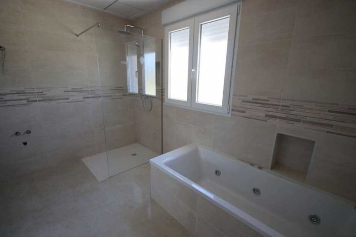 Image No.8-4 Bed Villa for sale