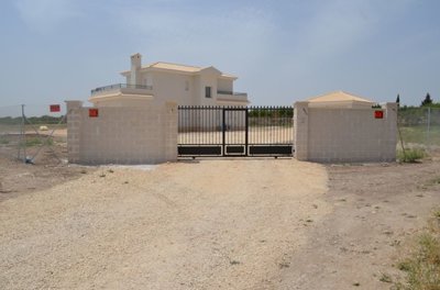 10276-villa-for-sale-in-pinoso-482966-large
