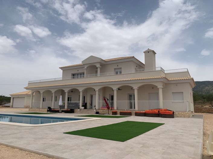 Image No.6-6 Bed Villa for sale