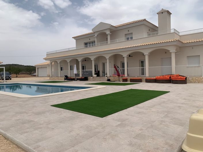 Image No.7-6 Bed Villa for sale