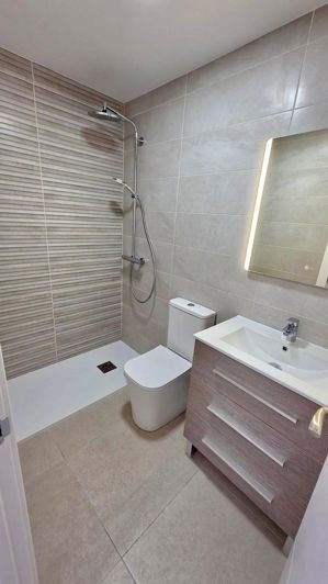 Image No.13-3 Bed Townhouse for sale
