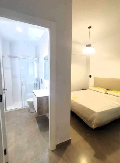 Image No.9-2 Bed Apartment for sale