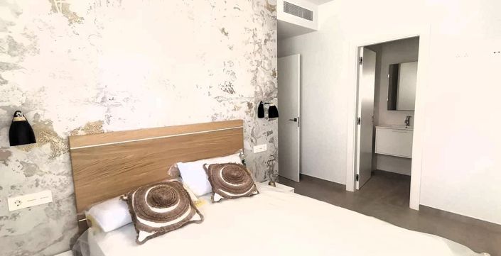 Image No.8-2 Bed Apartment for sale