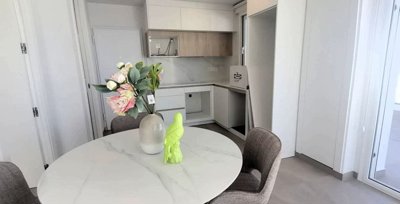 w200t2kau4zaqehezcudr