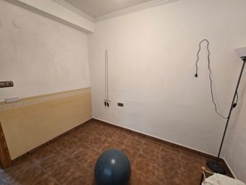 wwhatsapp-image-2026-02-04-at-131553-5-