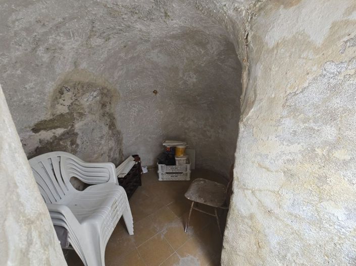 Image No.18-5 Bed Townhouse for sale