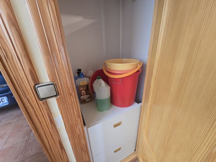 Image No.25-5 Bed Townhouse for sale