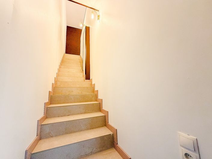 Image No.20-2 Bed Apartment for sale