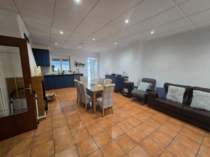 Image No.15-4 Bed Country House for sale