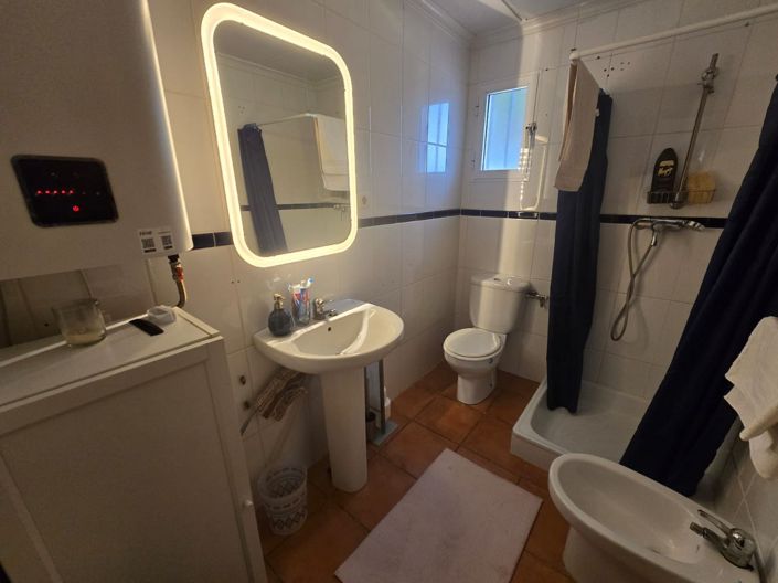 Image No.26-4 Bed Country House for sale