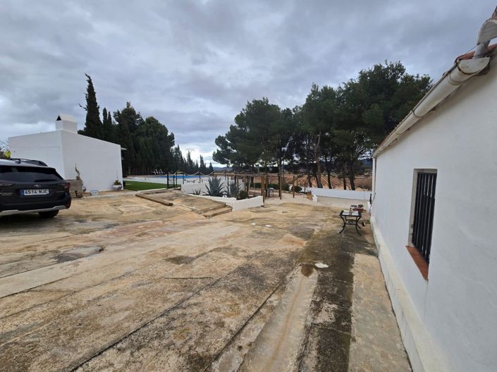 Image No.9-Maison de campagne de 4 chambres à vendre à Yecla