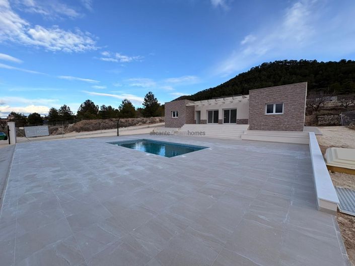 Image No.3-3 Bed Villa for sale