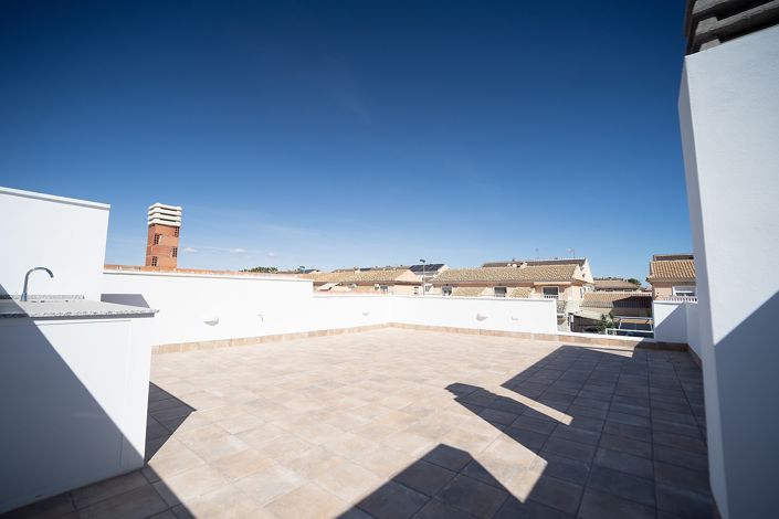 Image No.44-3 Bed Townhouse for sale